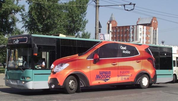 Реклама на автобусах. Один борт